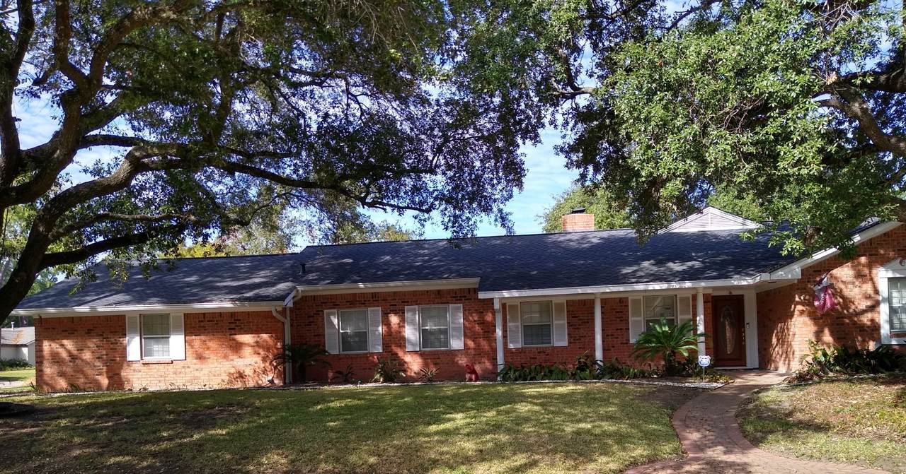 11322 Oak Spring Drive - Photo 1