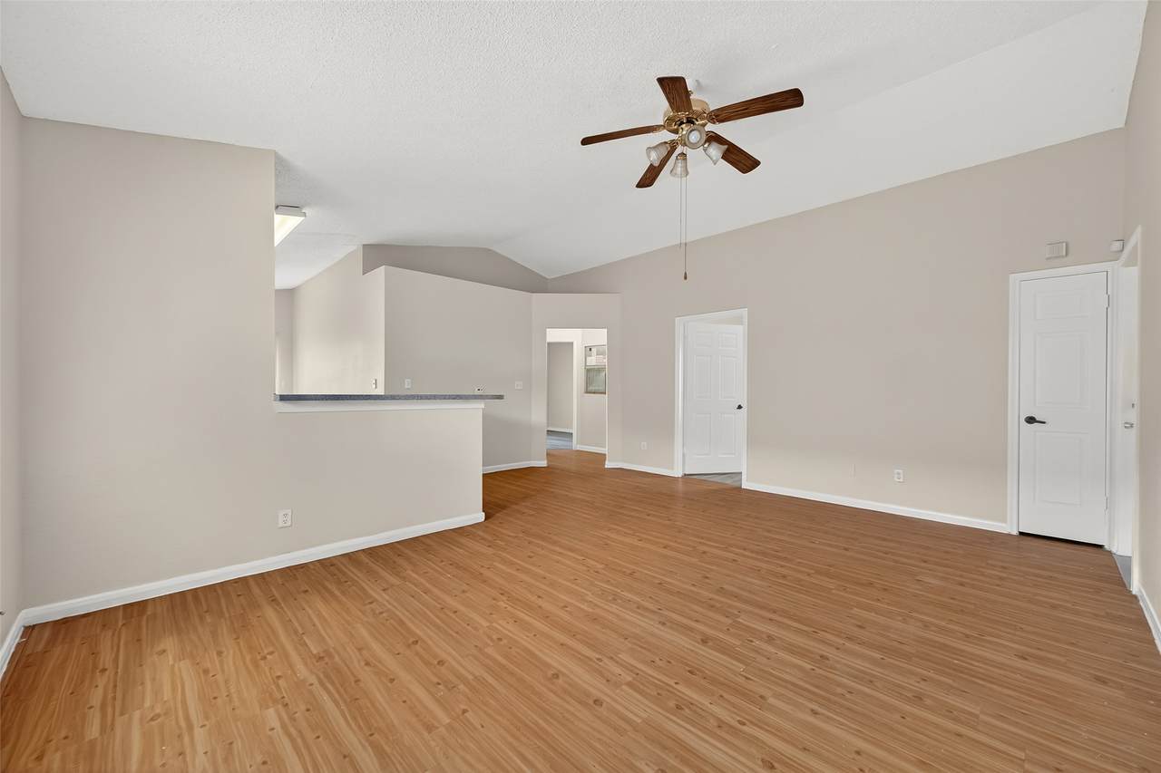 15885 Ridgecroft Road - Photo 1