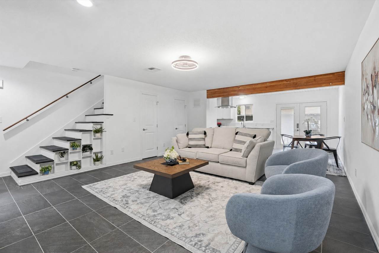 1011 Hamblen Road - Photo 1