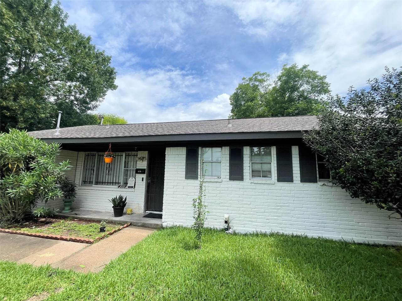 4118 Ebbtide Drive - Photo 1