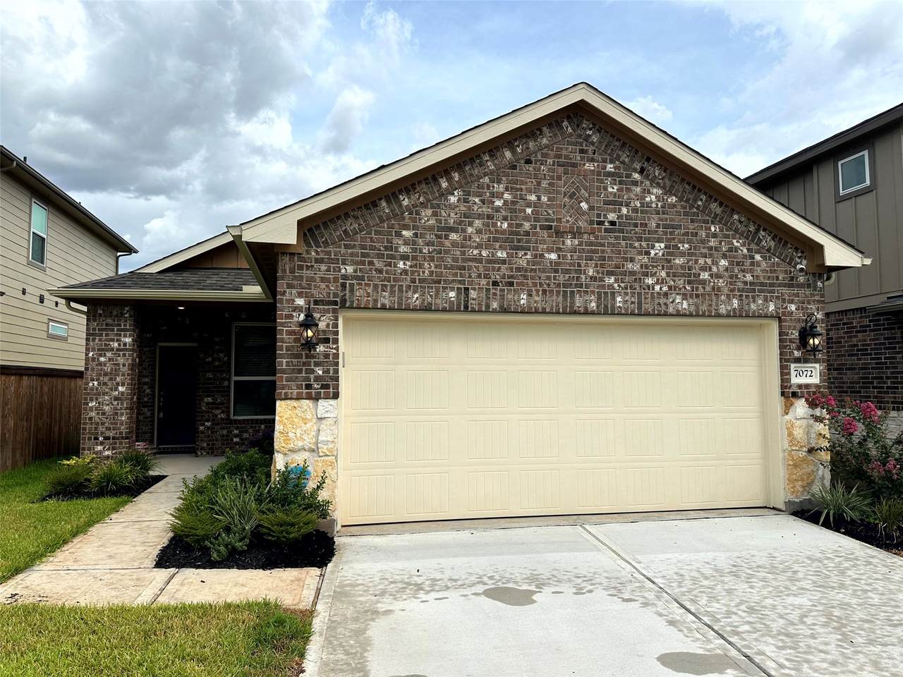7072 Silverleaf Oak Street - Photo 1