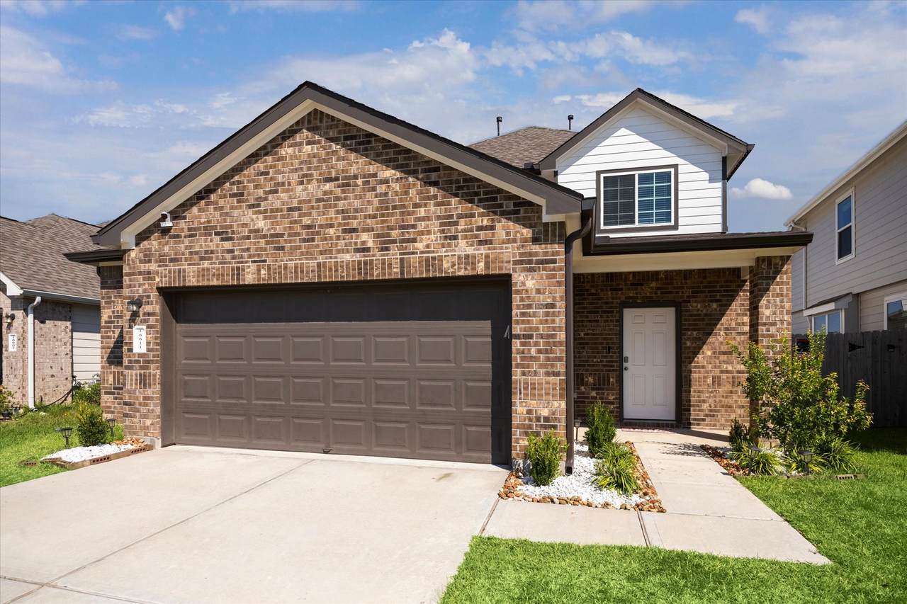 16611 Willow Forest Drive - Photo 1