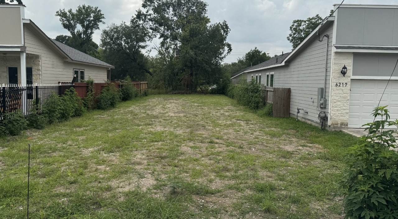 6213 Bobby Burns Street - Photo 1