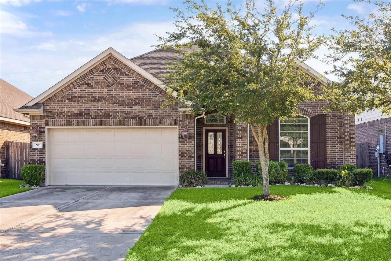 205 Brookwood Park Lane - Photo 1