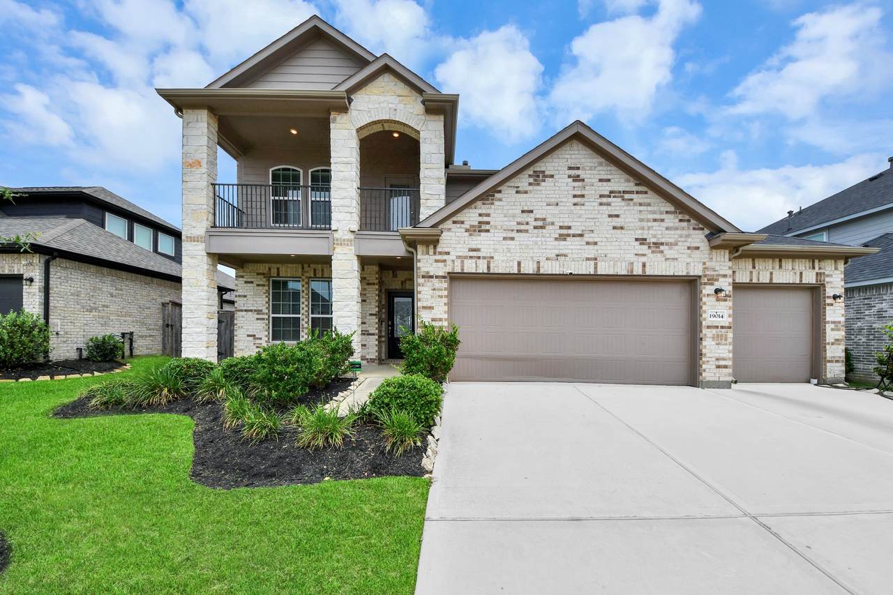 19014 Blossoming Buttercup Drive - Photo 1