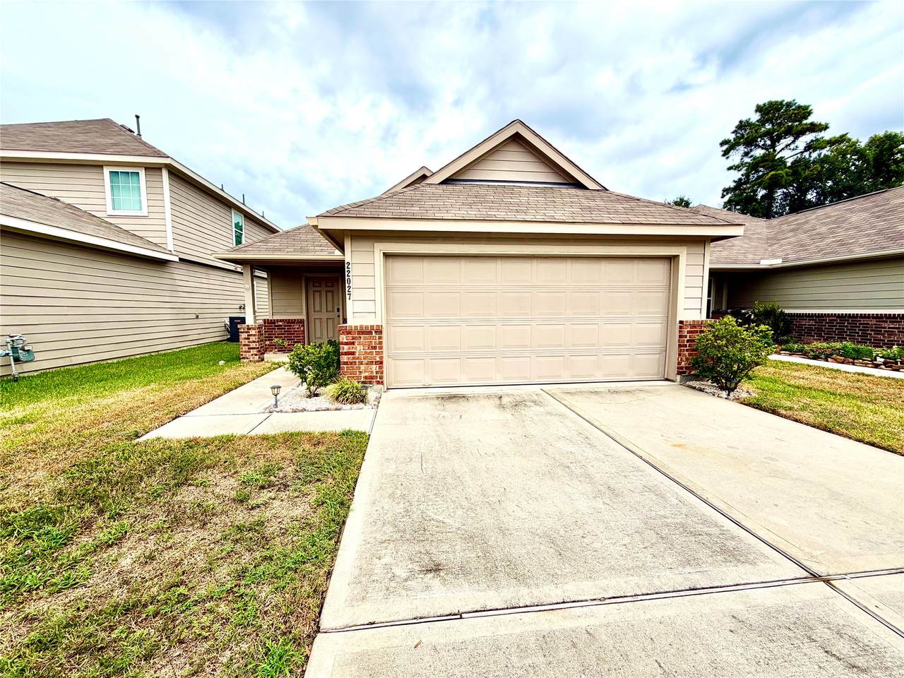 22027 Cascade Mountain Drive - Photo 1