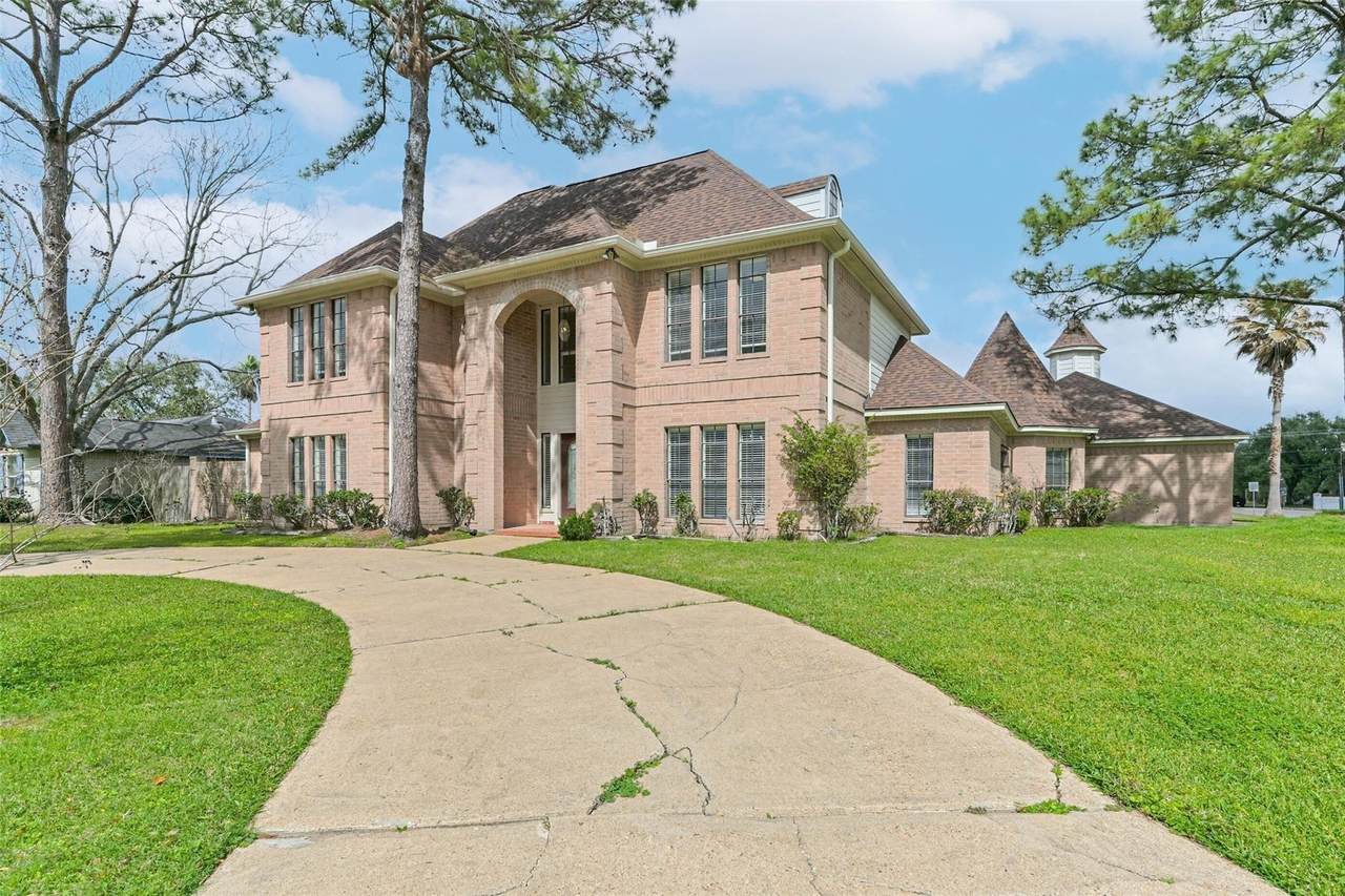 1410 Osborne Drive - Photo 1
