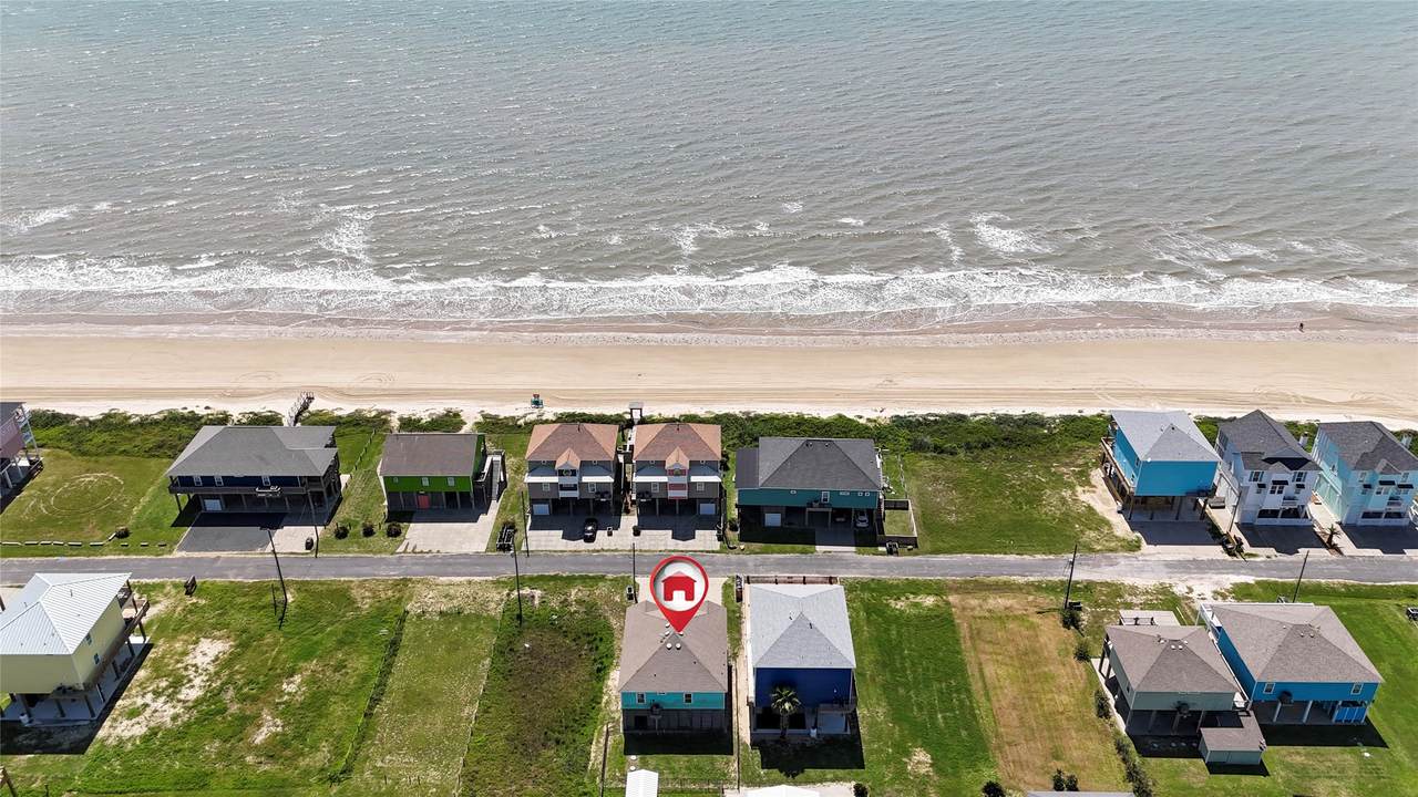 1121 Blue Water Drive - Photo 1