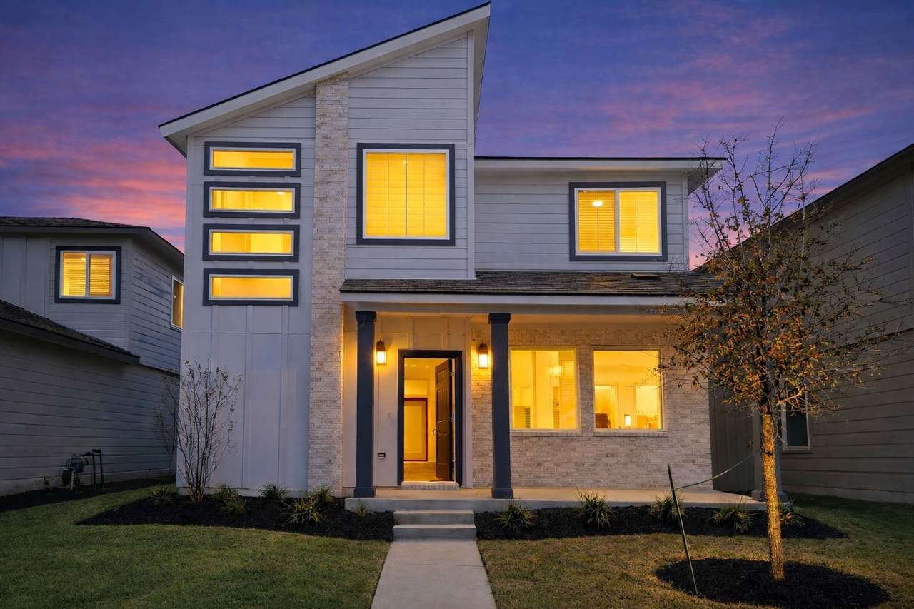 1119 Amistad Loop - Photo 1