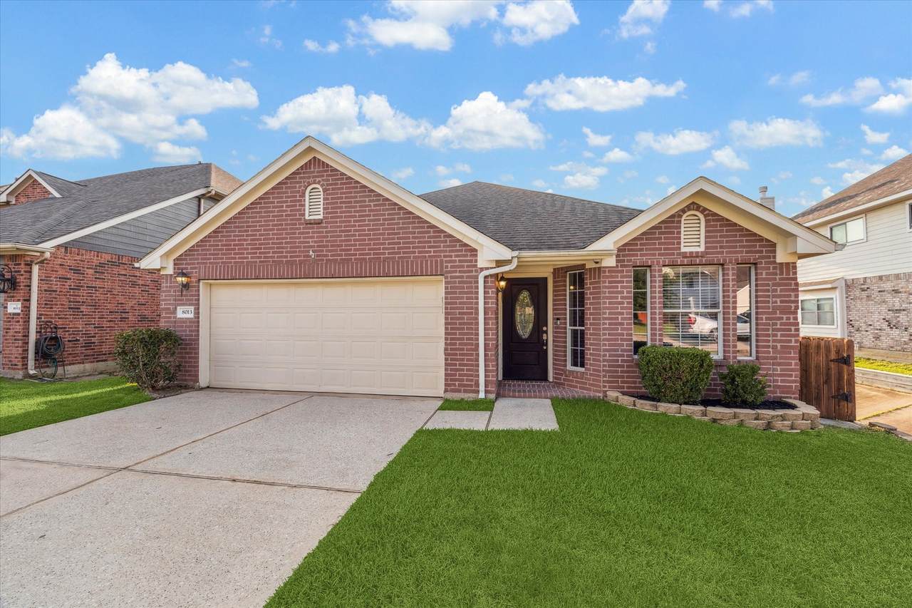 8013 Tarrytown Crossing Drive - Photo 1