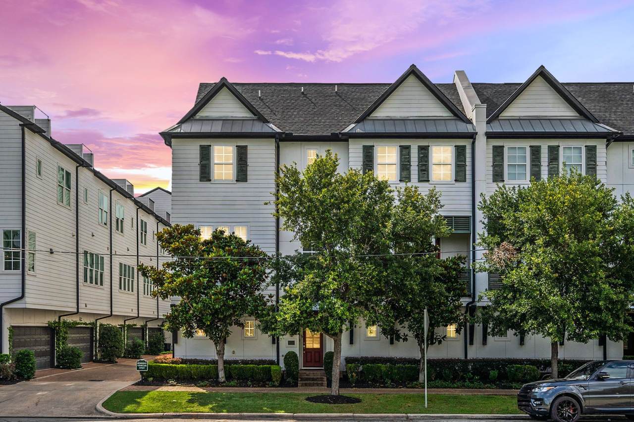 816 Ennis Street - Photo 1