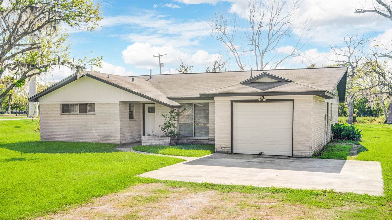 20244 County Road 510W - Photo 1