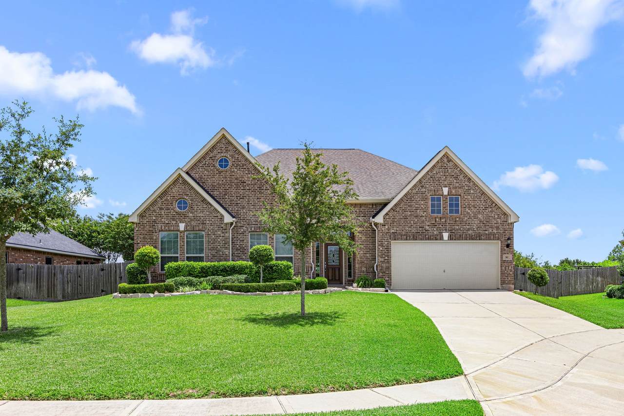 90 Rivercove Lane - Photo 1