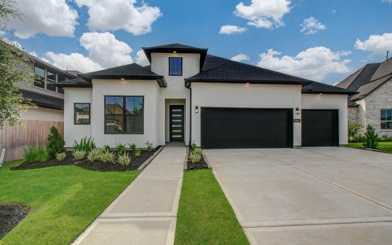 2015 Jade Manor Drive - Photo 1
