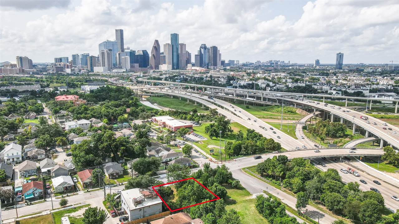 207 Quitman Street - Photo 1