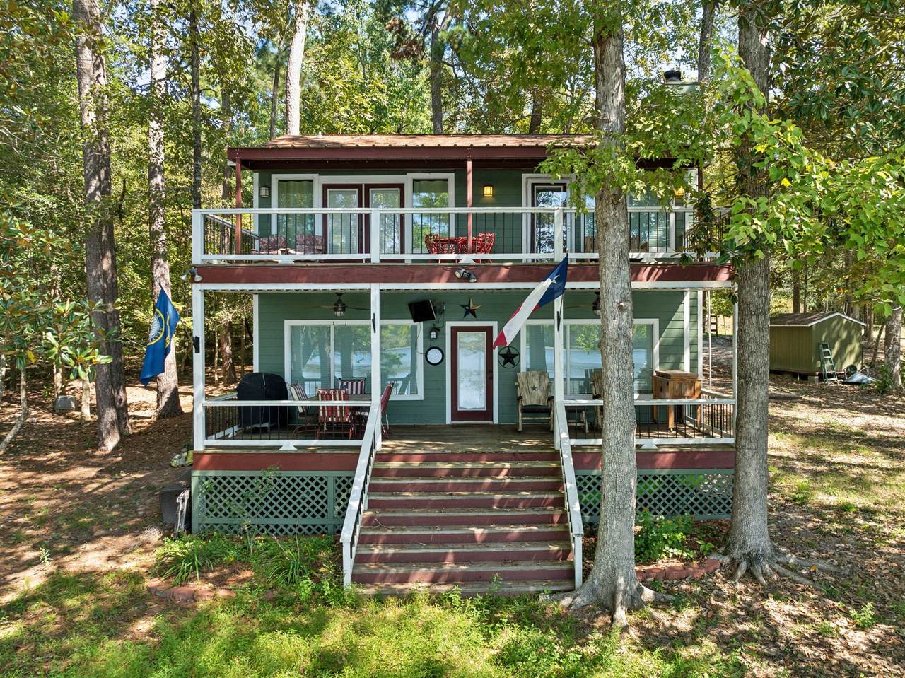 565 Sherwood Forest Drive - Photo 1