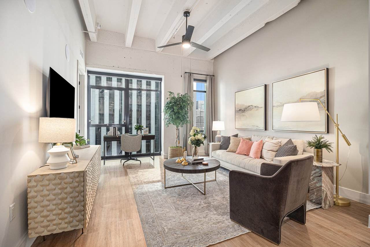 1801 Smith Street - Photo 1