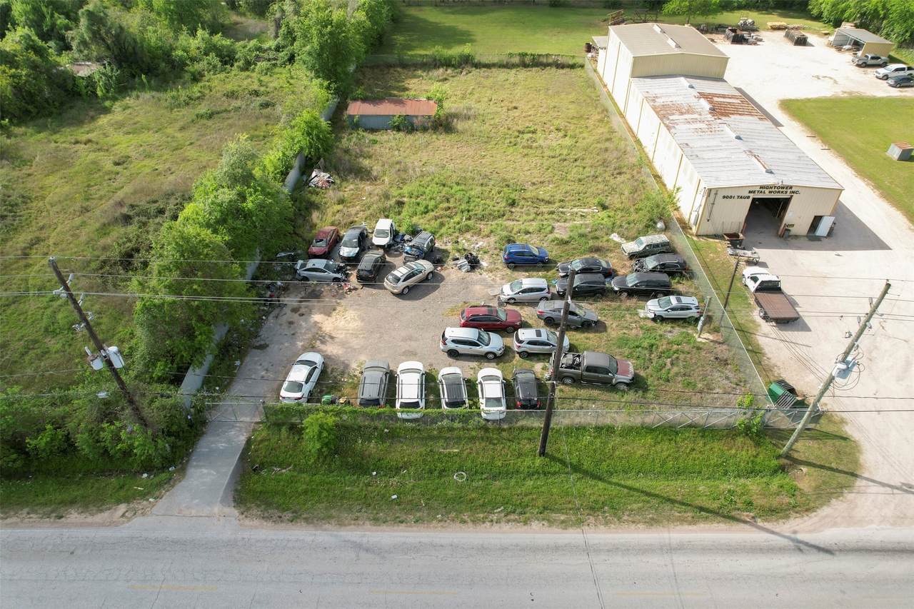 8909 Taub Road - Photo 1