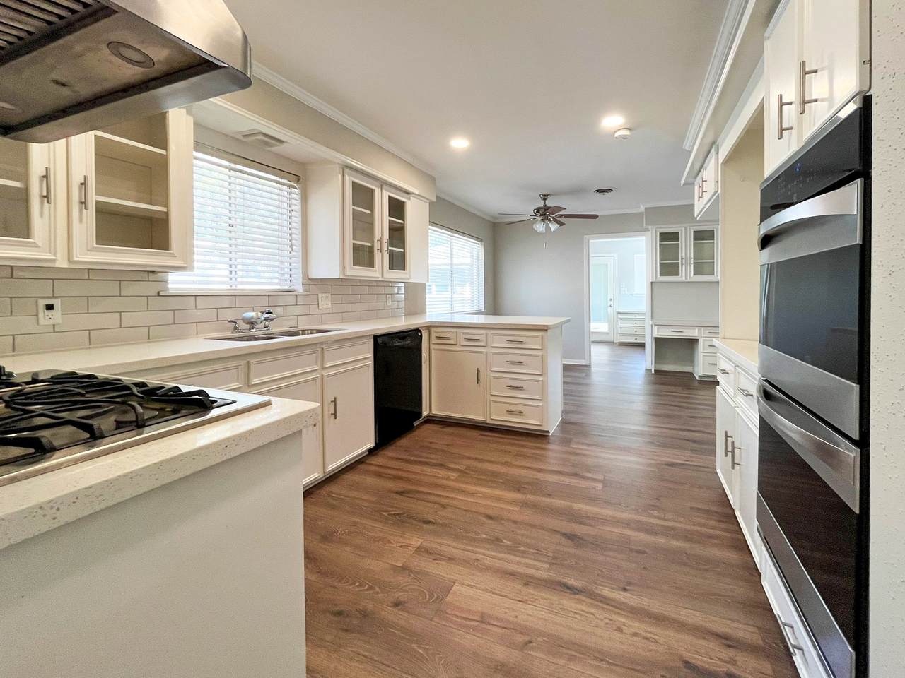 26410 Maplewood Drive - Photo 1