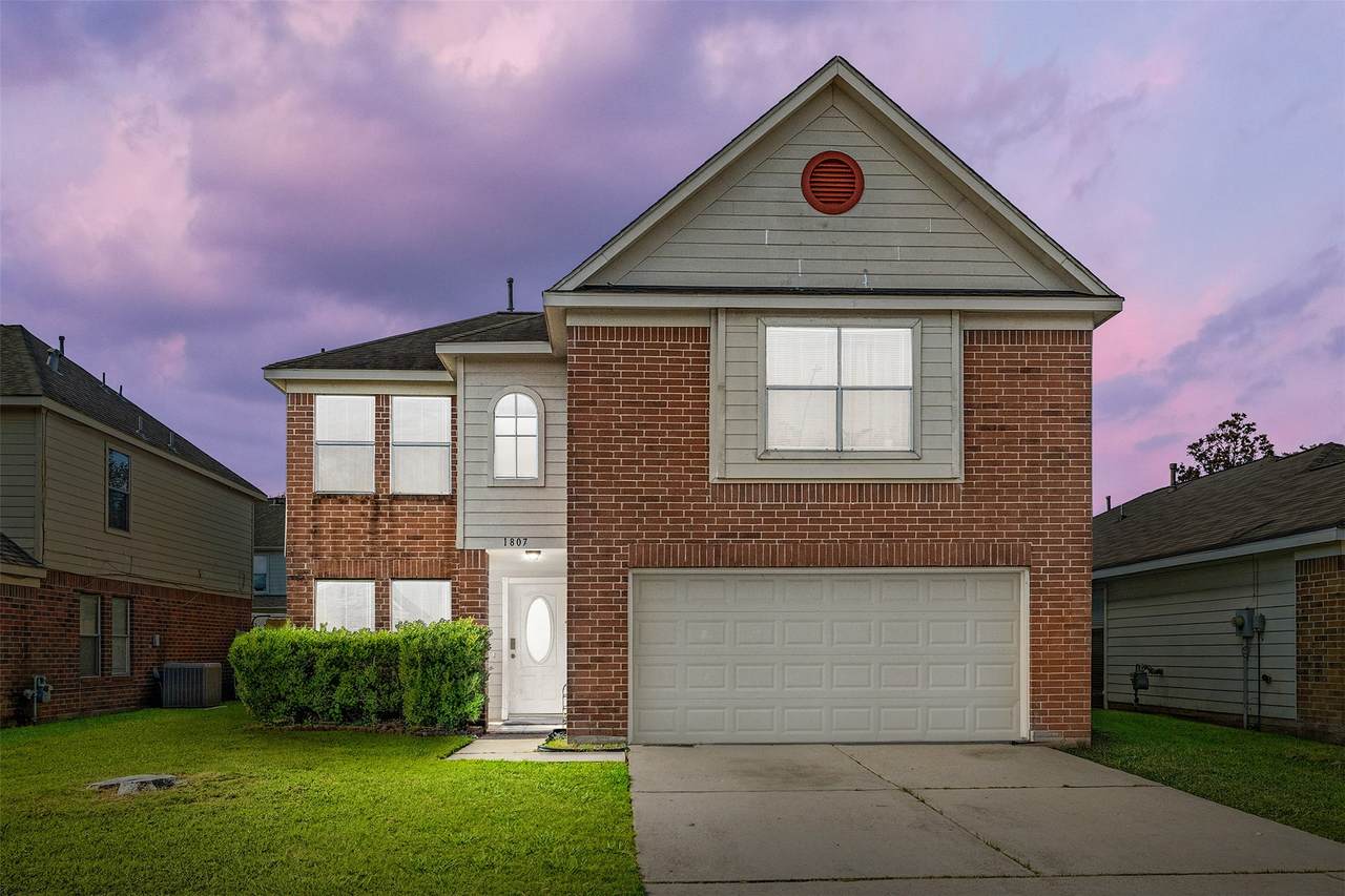 1807 Live Oak Hill Street - Photo 1