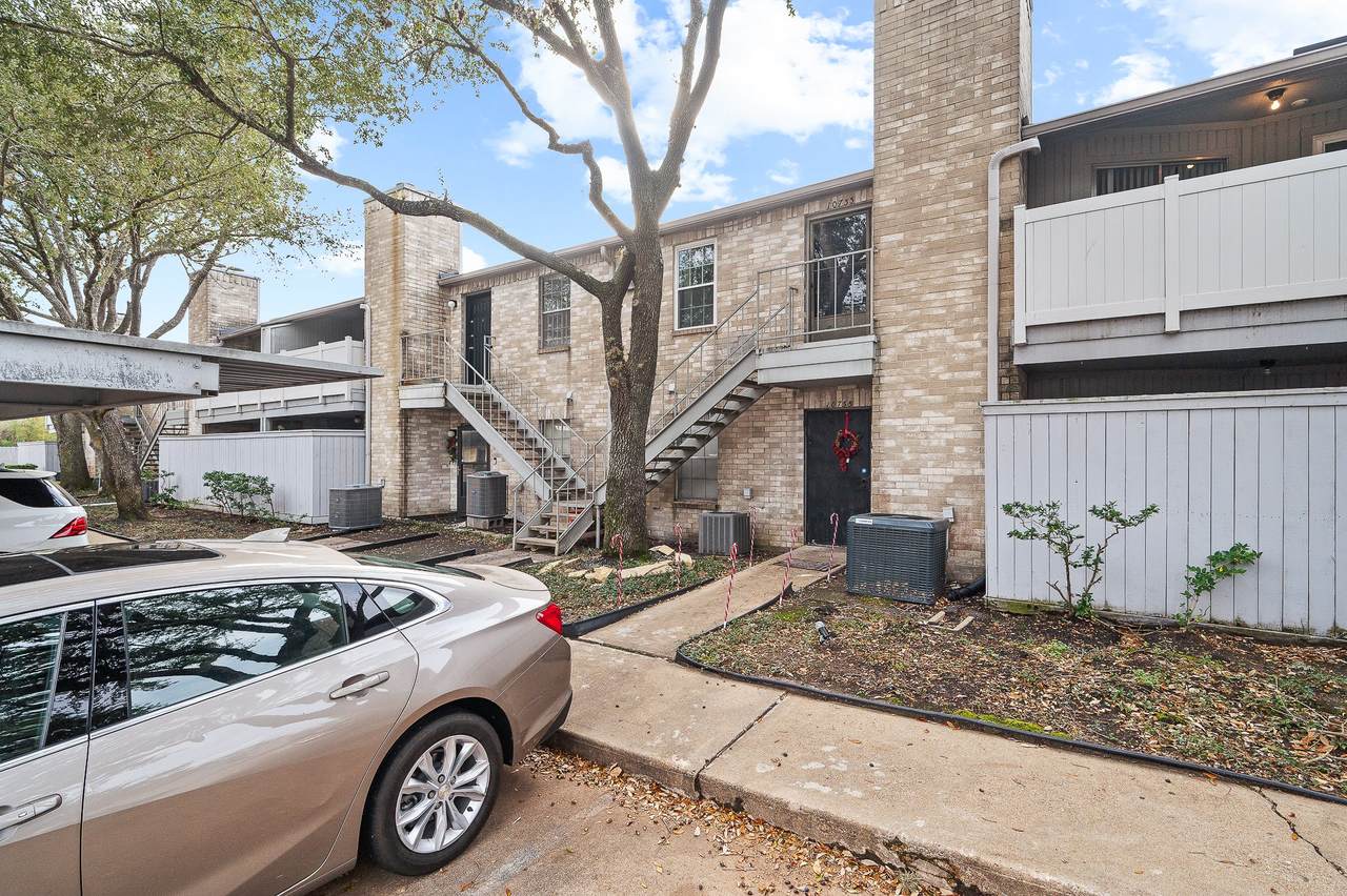 10733 Braes Bend Drive - Photo 1
