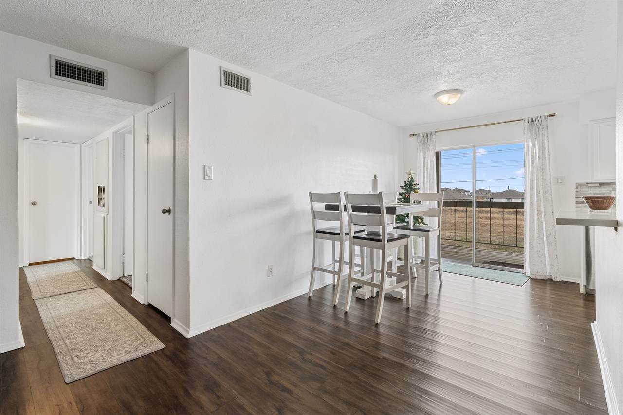 7600 Emmett F Lowry Expressway - Photo 1