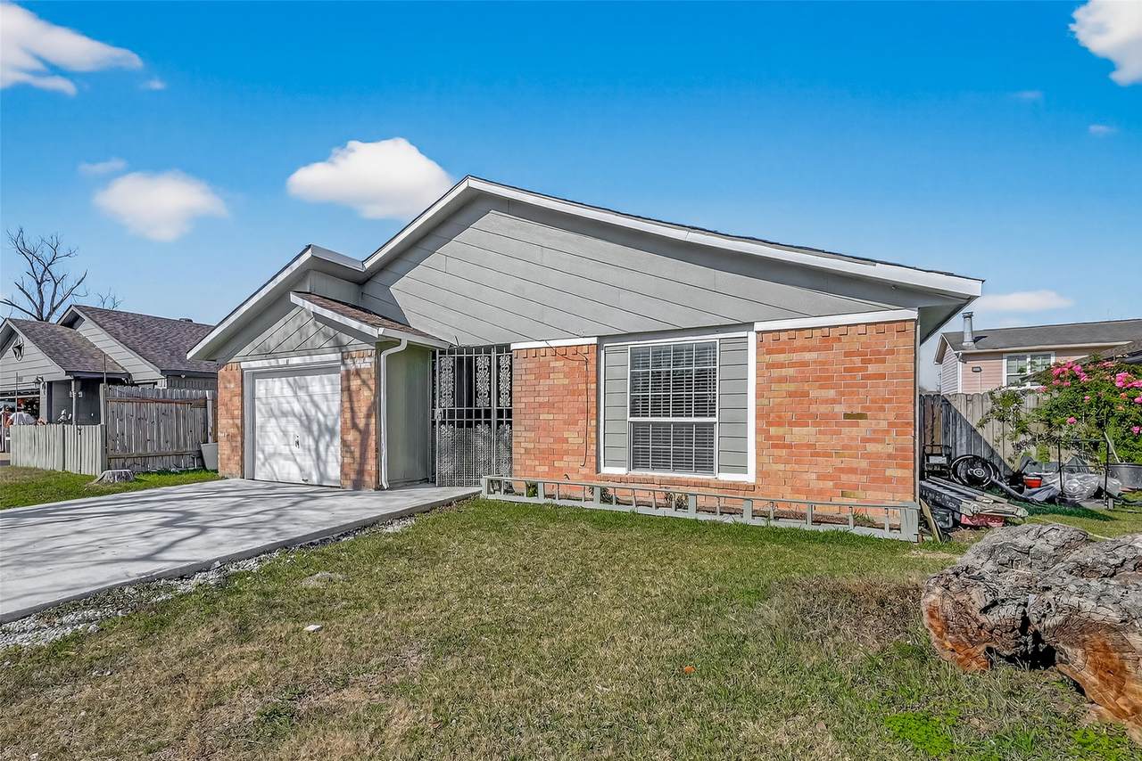 711 Blue Rock Court - Photo 1