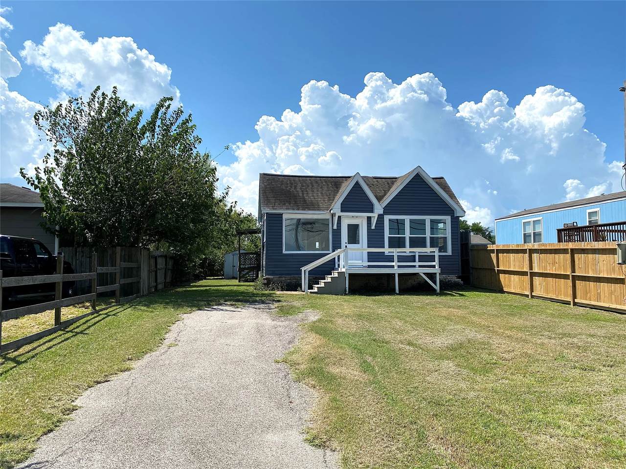 2371 Broadway Street - Photo 1