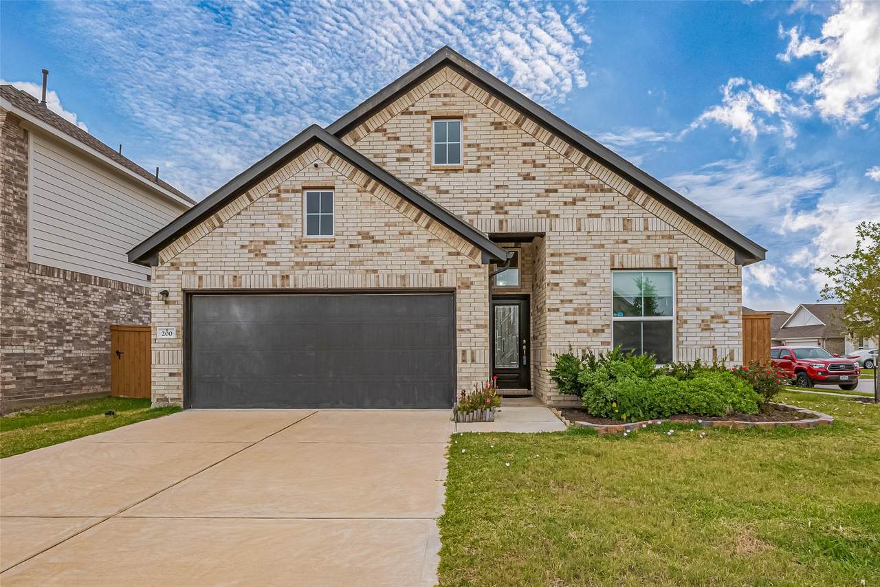 200 Catalina Cove Drive - Photo 1