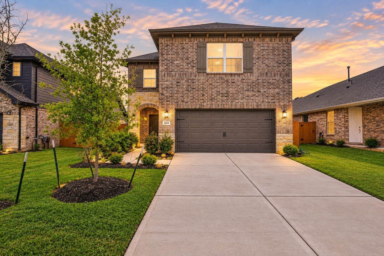 4806 Sand Clouds Drive - Photo 1