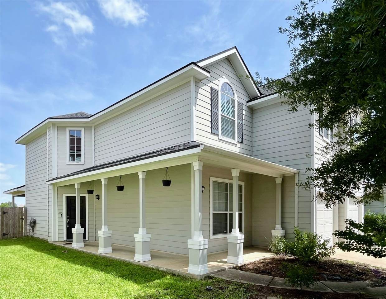 4339 Vineyard Mdw Lane - Photo 1
