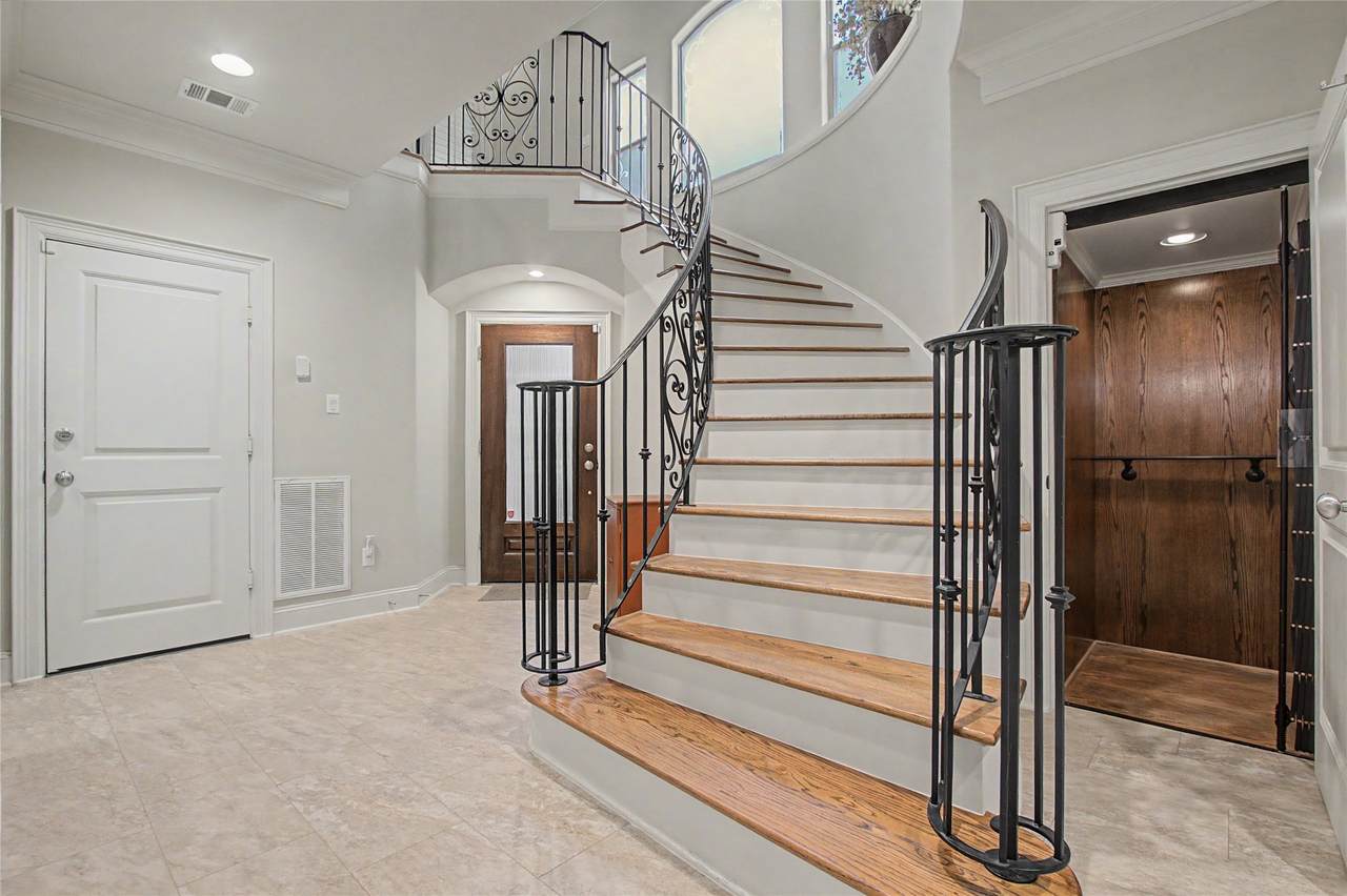 6515 Pickens Street - Photo 1