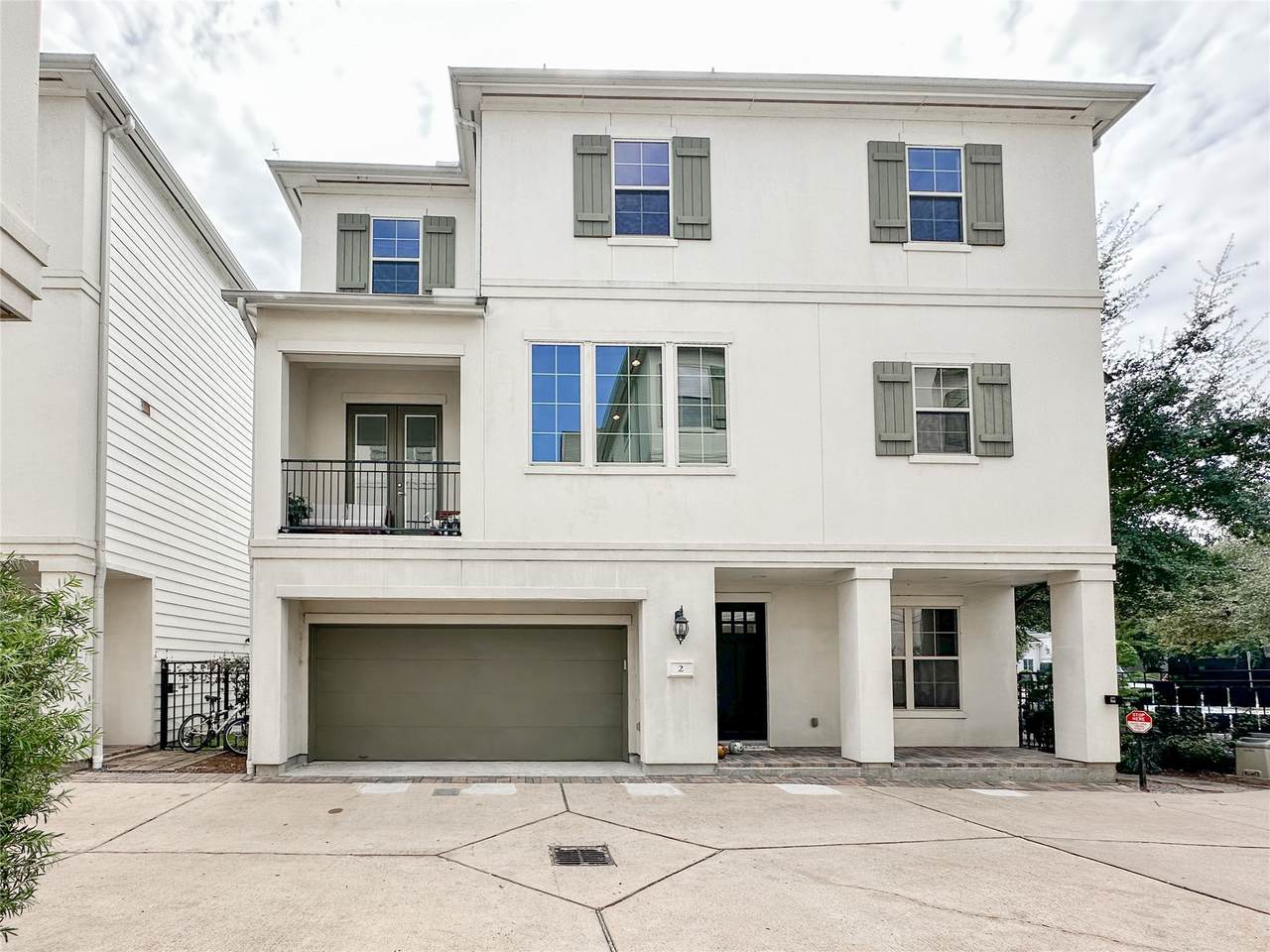 2 Hermann Park Court - Photo 1