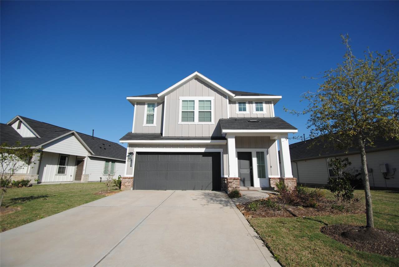 7143 Clearwater Cove Drive - Photo 1