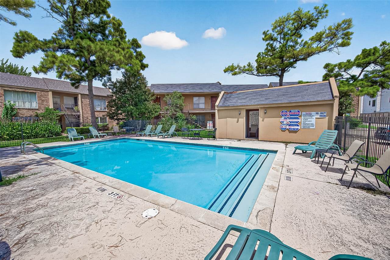 3303 Greenridge Drive - Photo 1
