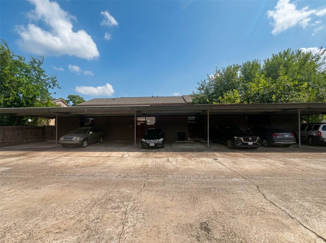 https://bt-photos.global.ssl.fastly.net/harmls/1280_boomver_1_81508913-2.jpg