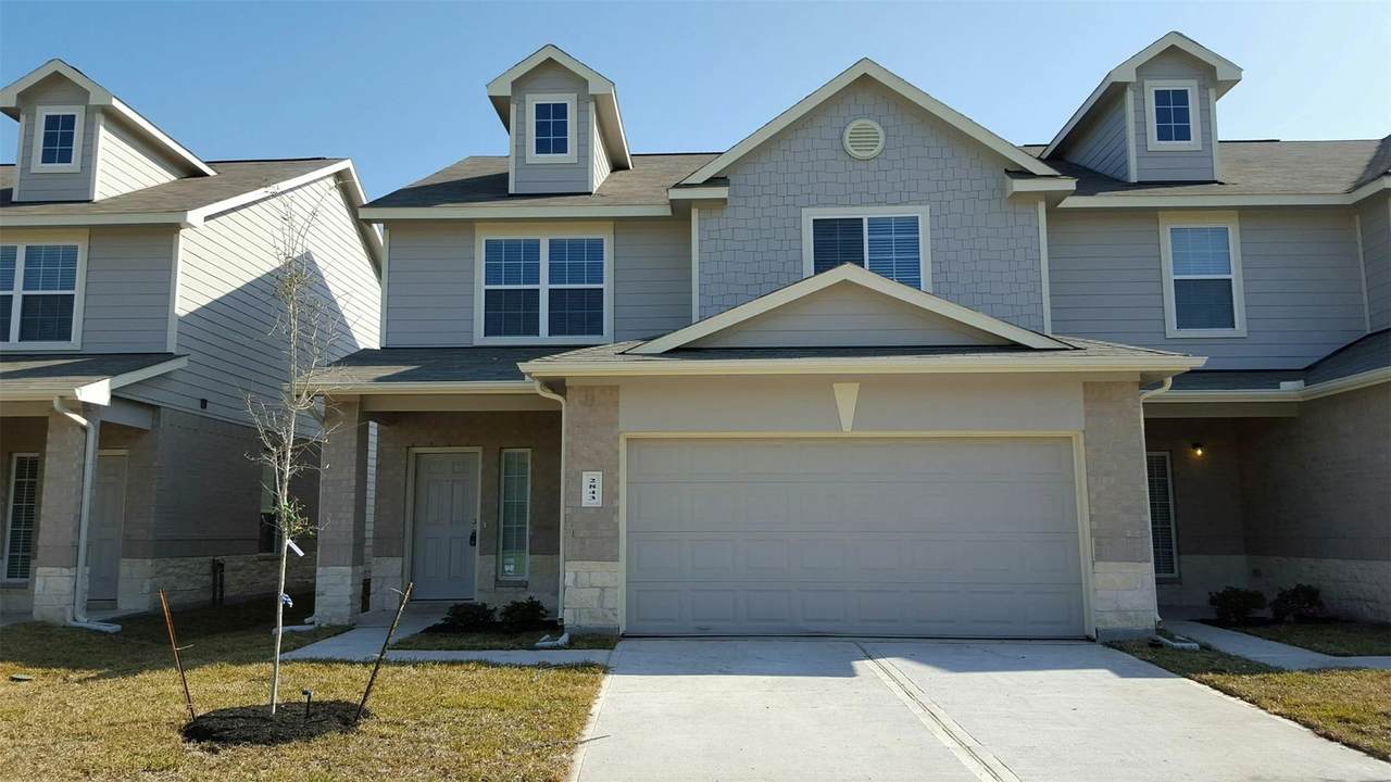 2843 Silver Tree - Photo 1
