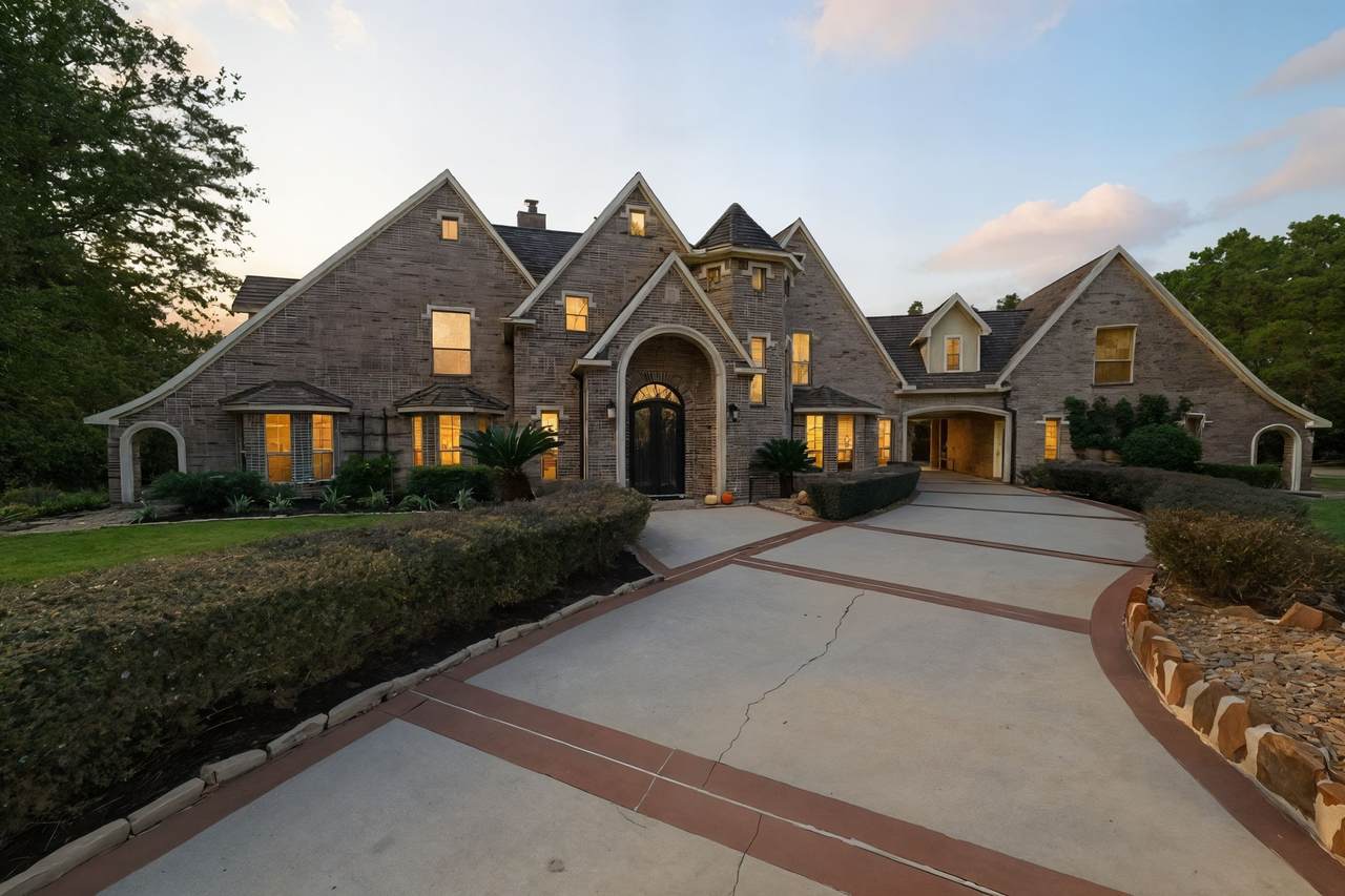 9003 Forest Lake Court - Photo 1