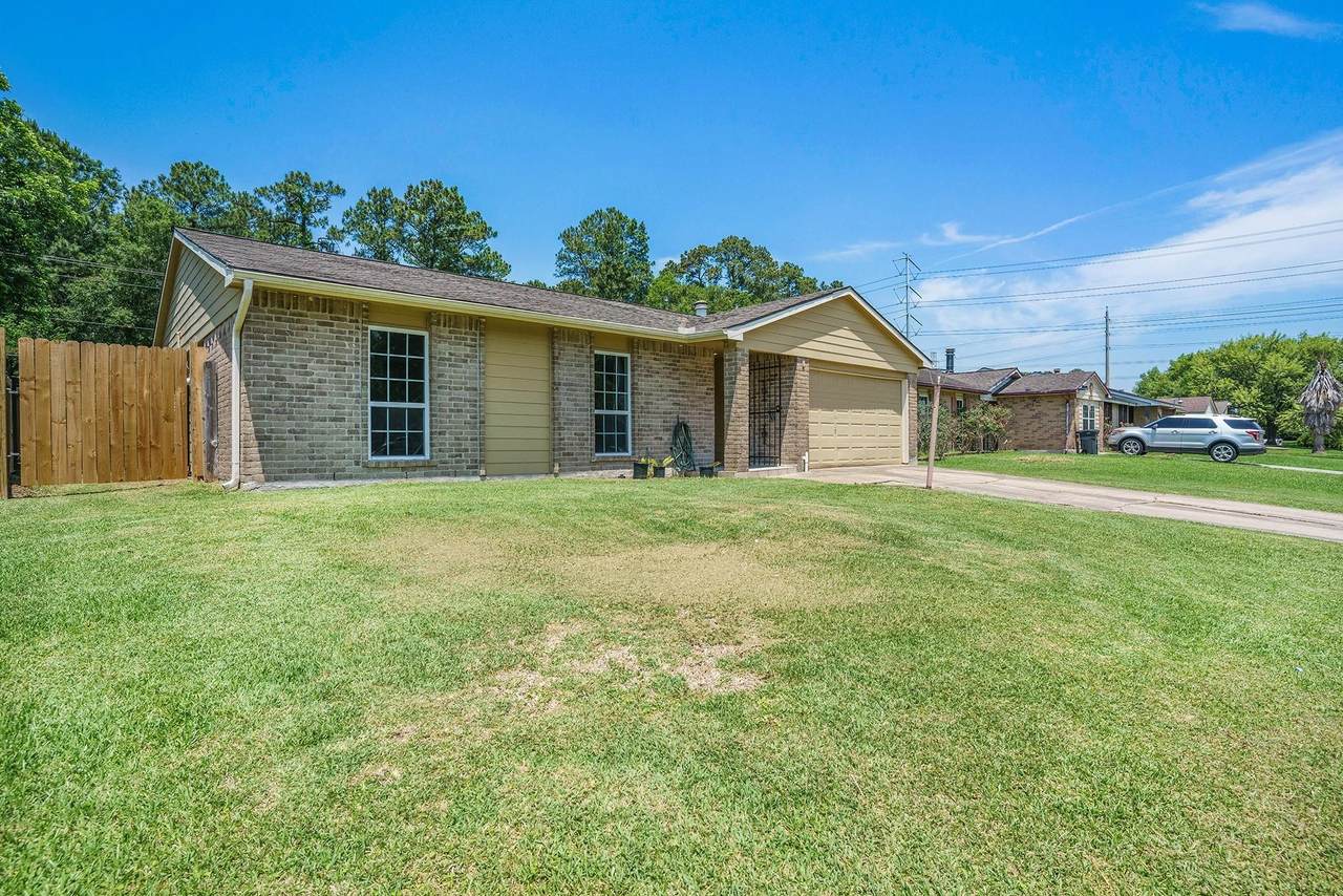 6319 Hollow Pines Drive - Photo 1