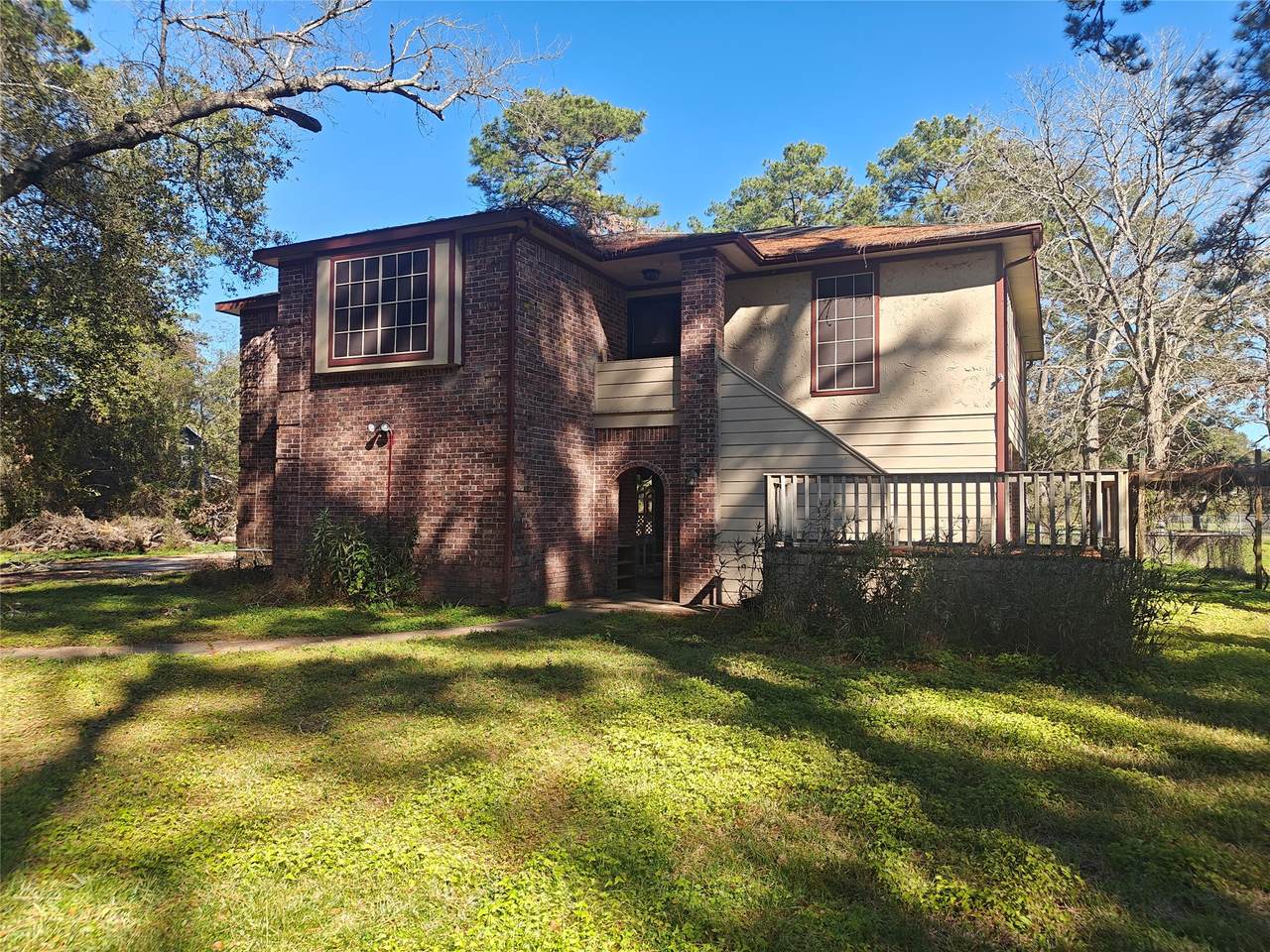 15606 Pinedell Drive - Photo 1