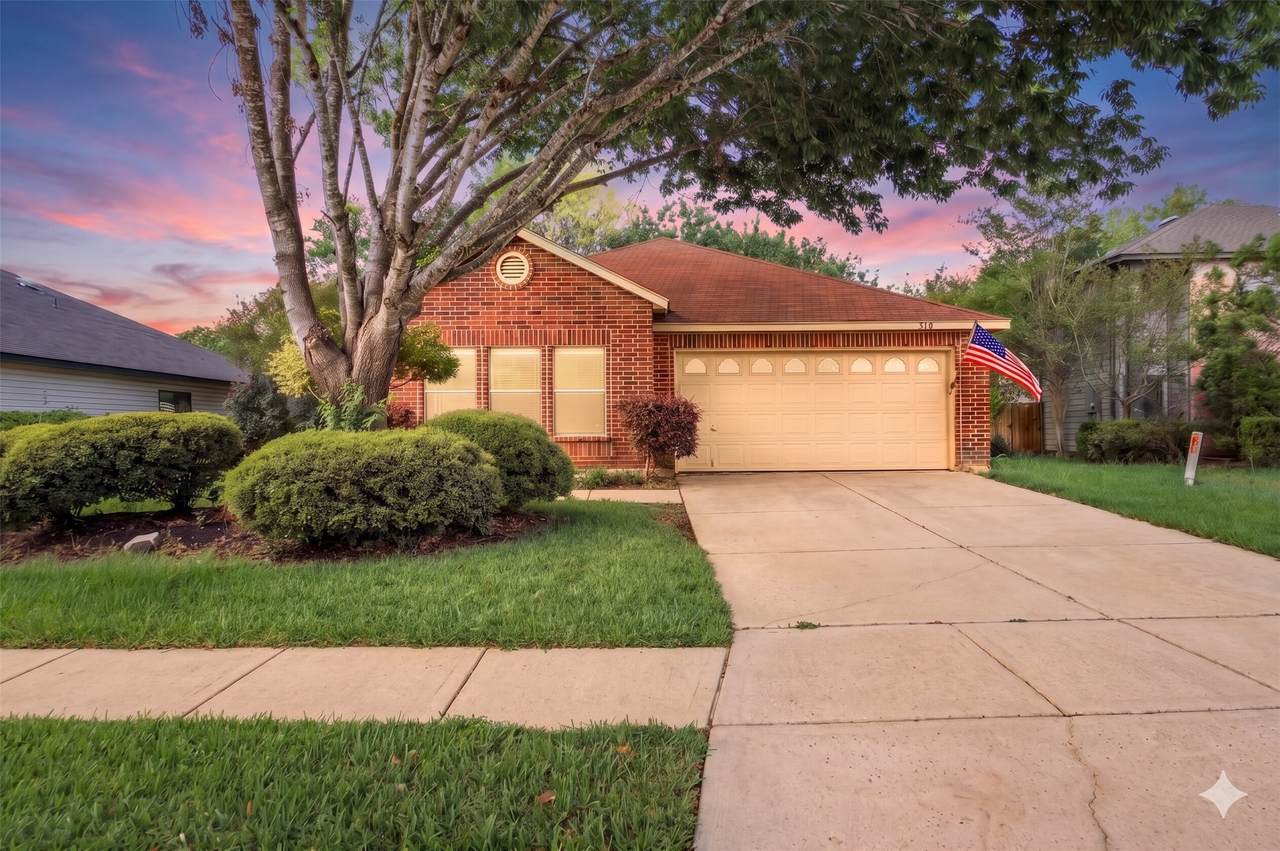 331 Stone Point - Photo 1