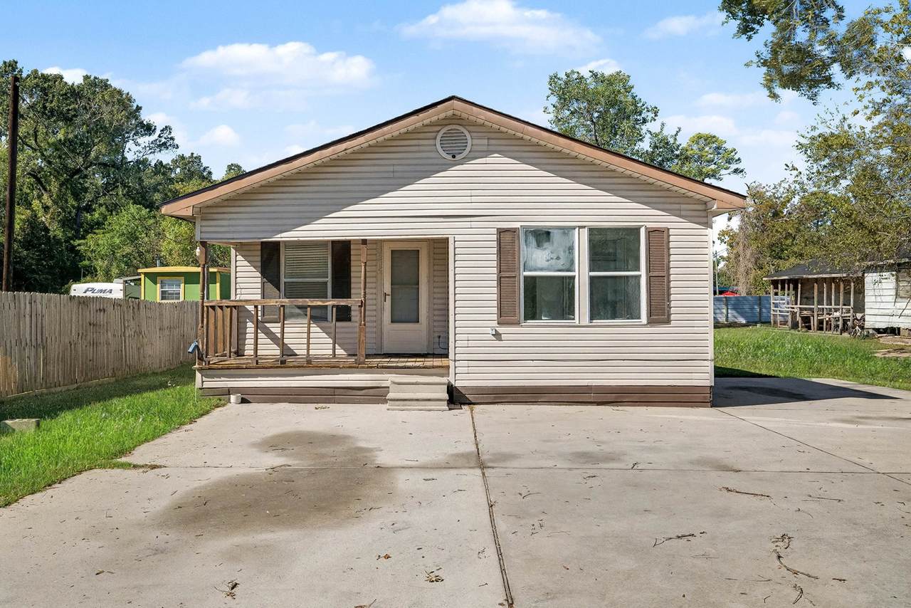 12215 Myrtle Avenue - Photo 1