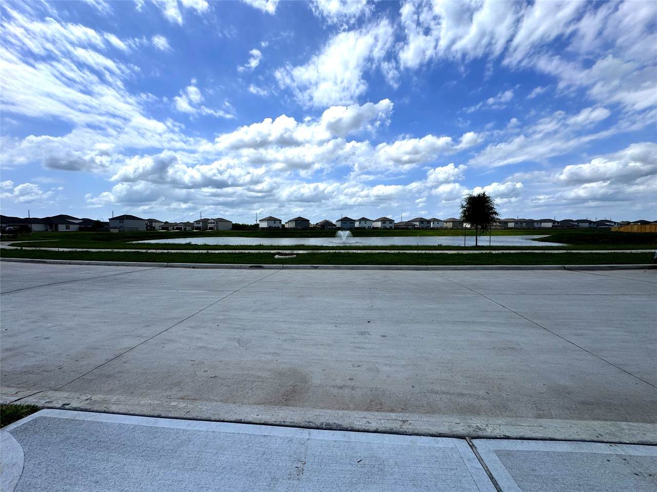 https://bt-photos.global.ssl.fastly.net/harmls/1280_boomver_1_82105277-2.jpg