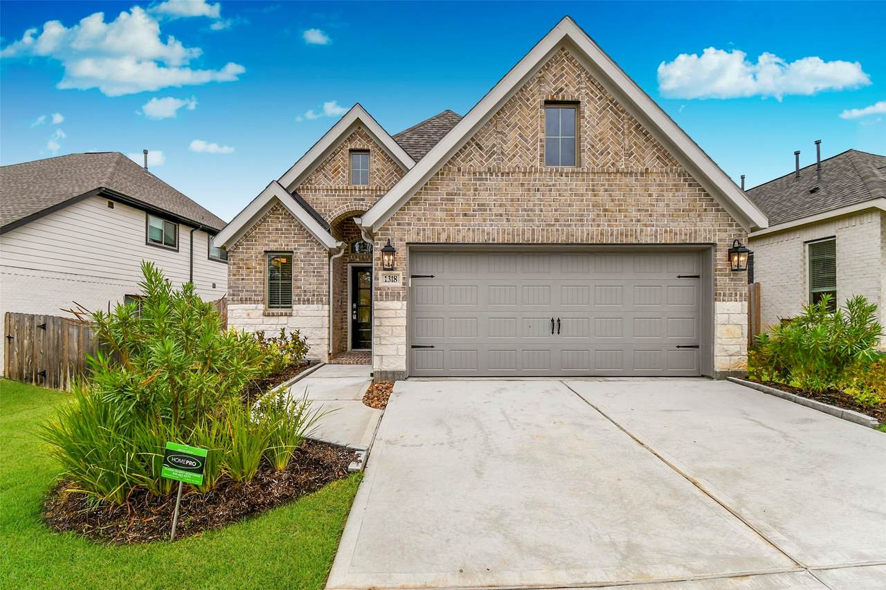 1318 Lakeside Creek Road - Photo 1