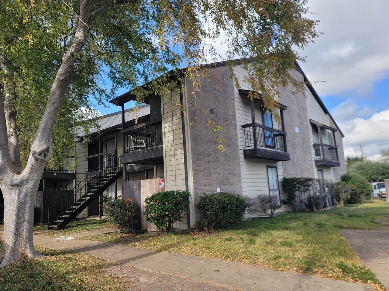 12615 Brookglade Circle - Photo 1