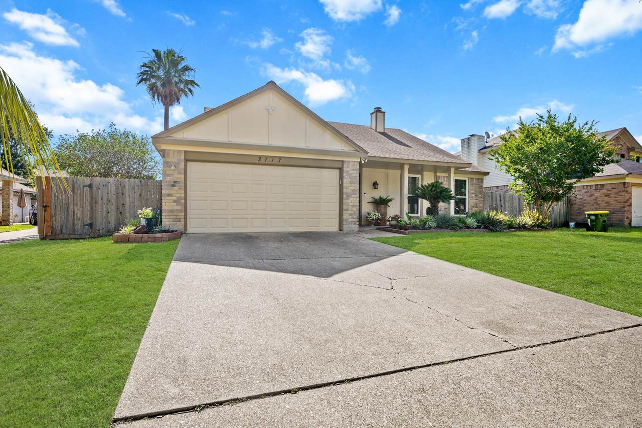 2717 Hot Springs Drive - Photo 1