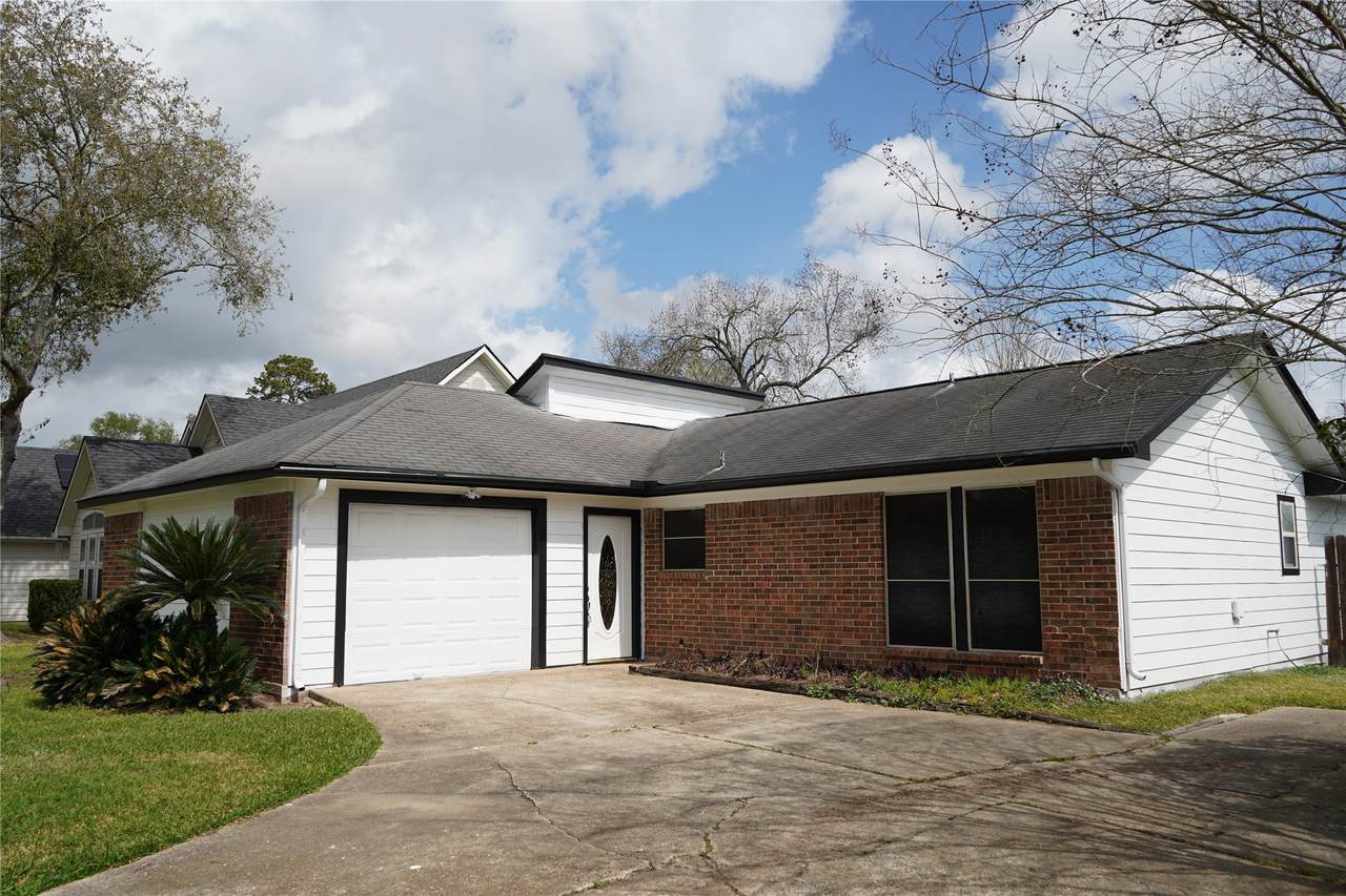 17030 Morning Star Avenue - Photo 1