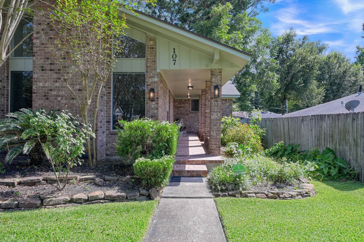 107 Shadylyn Drive - Photo 1
