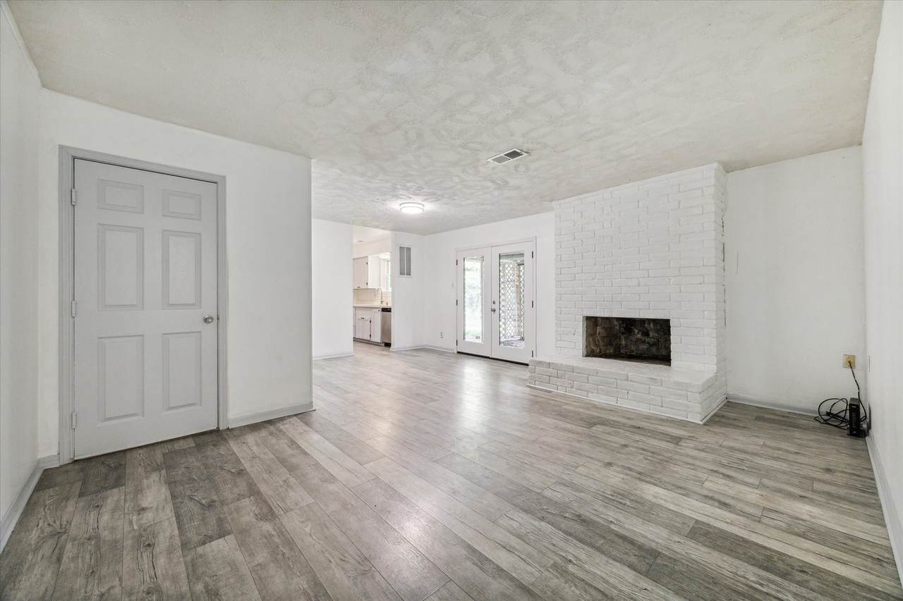 8814 Jason Street - Photo 1