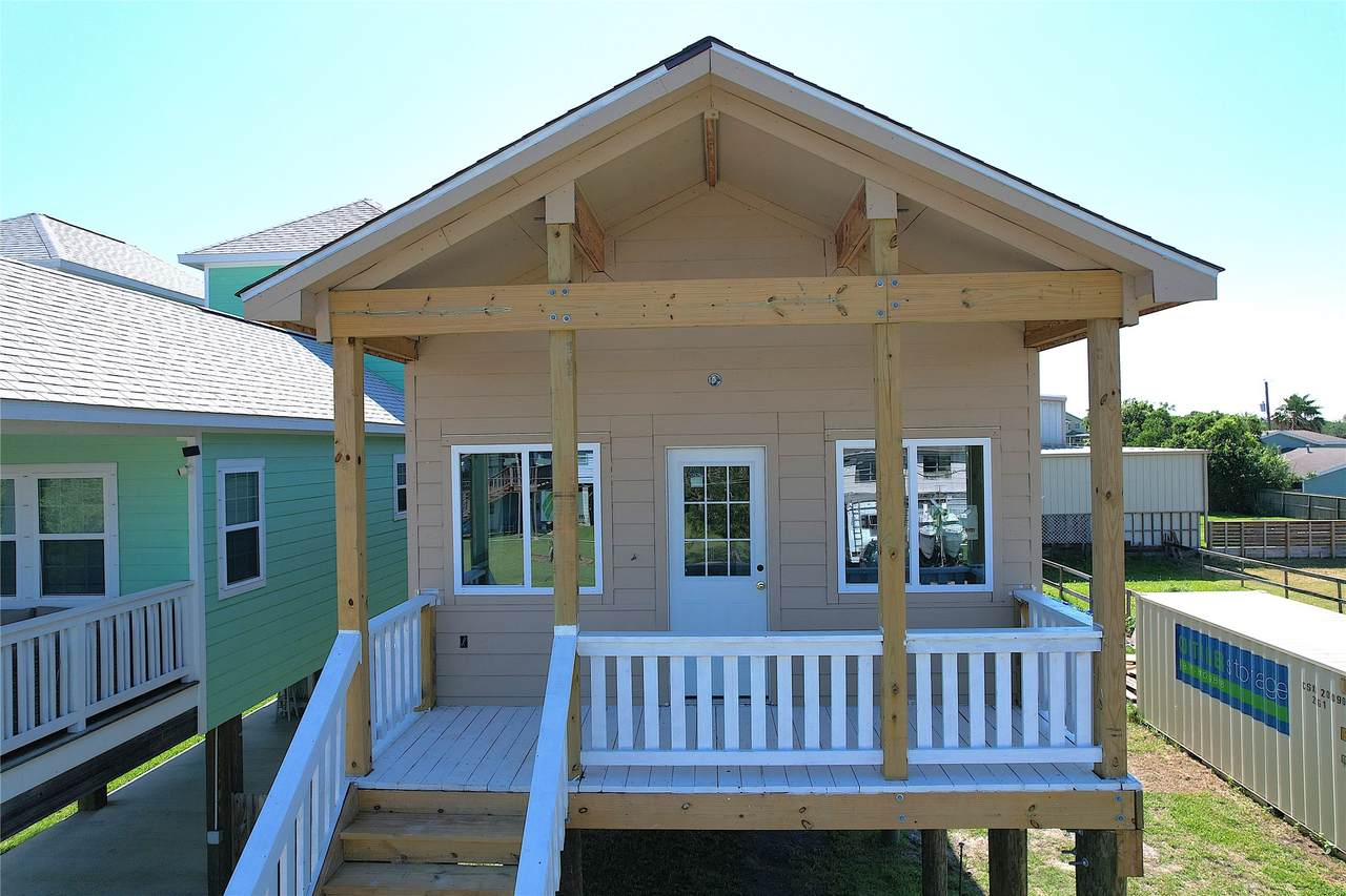 1041 15th Street - Photo 1
